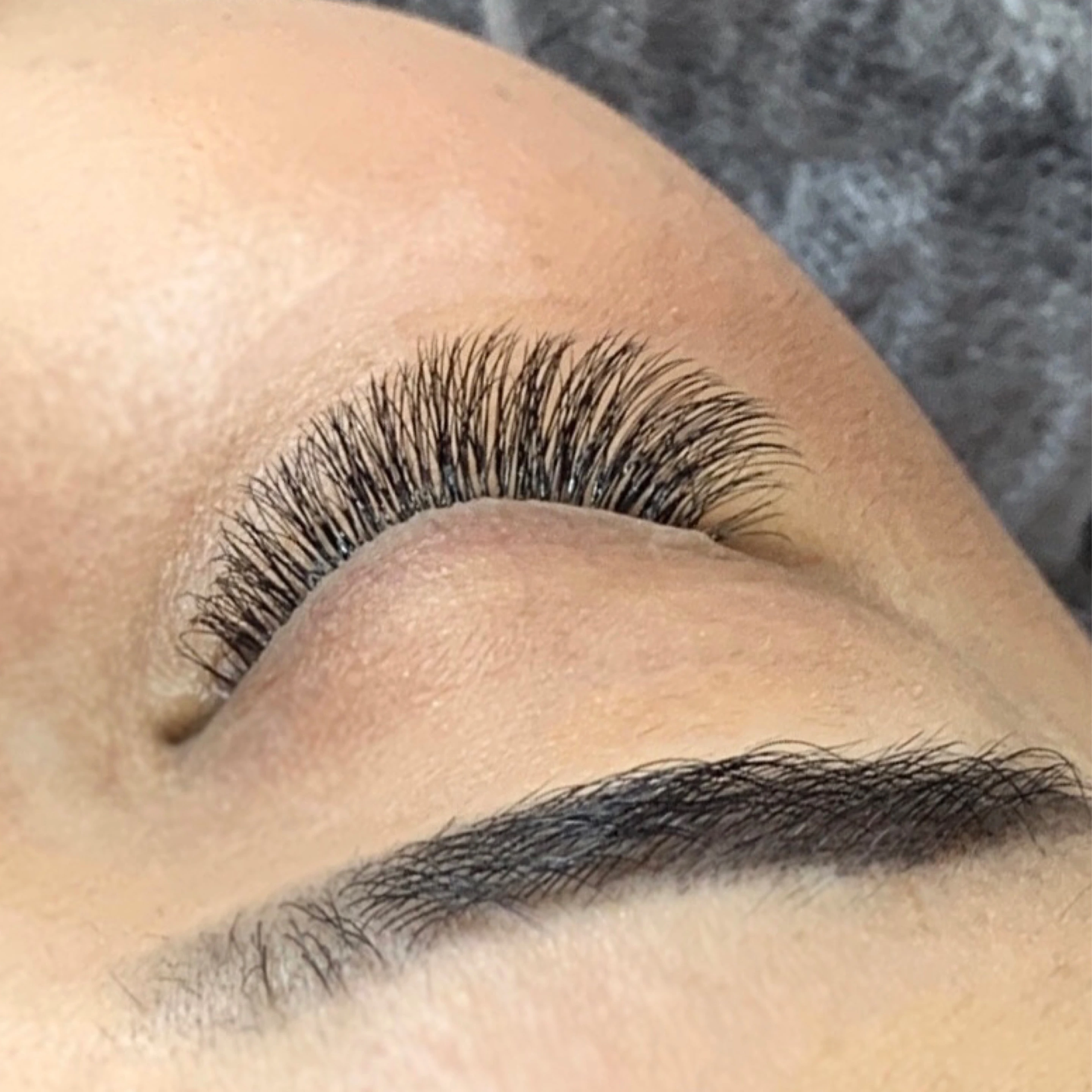 How Long Do Lash Extensions Last? Retention, Refills & Aftercare Explained