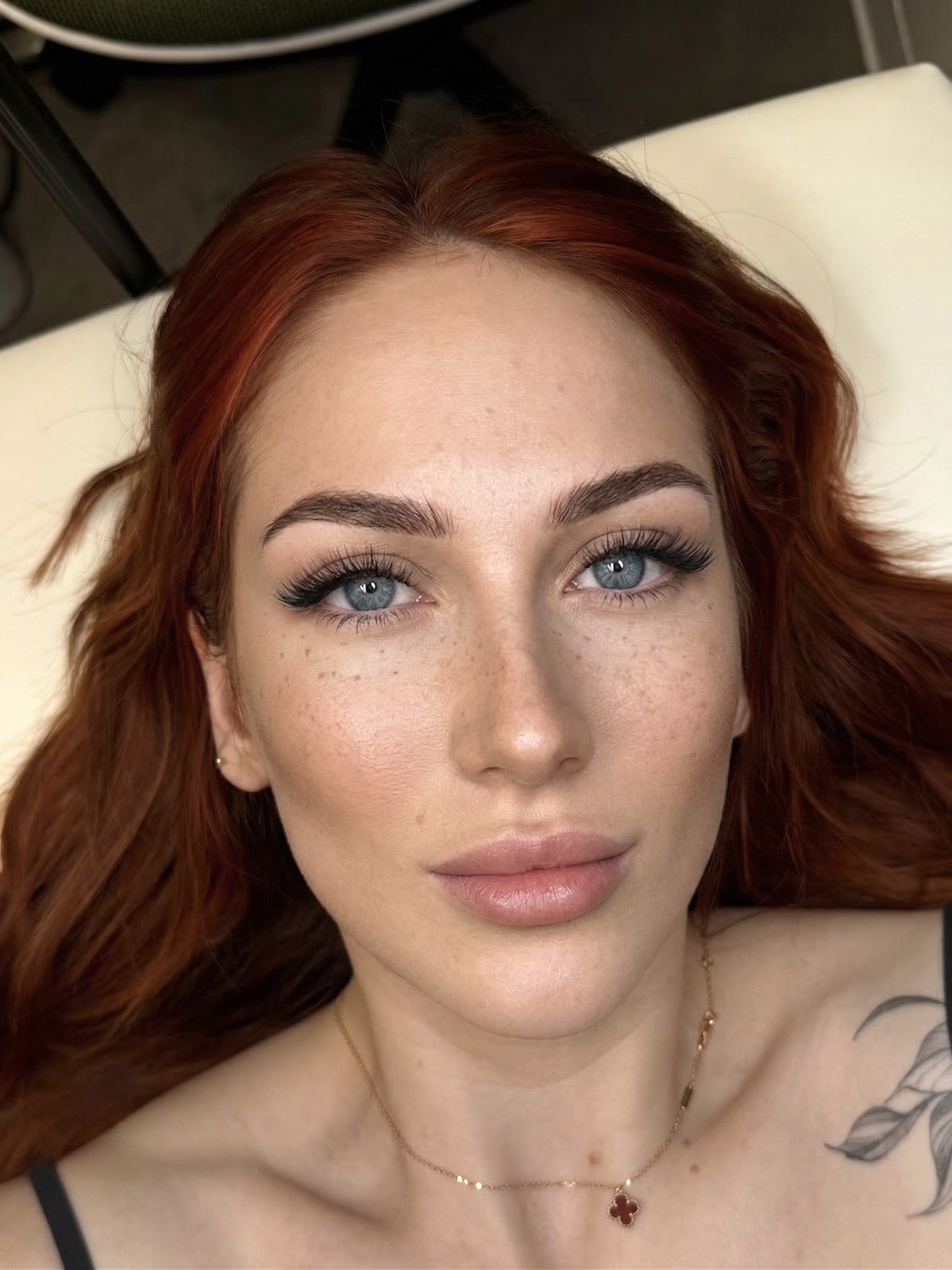 Classic vs Volume Lash Extensions: Which Style Is Right for You?
